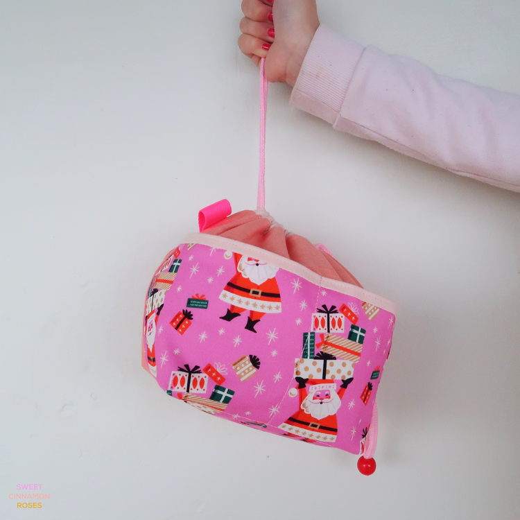 Christmas Wee Braw Bag - sewing pattern